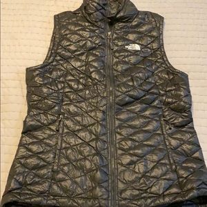 The North Face Vest size large